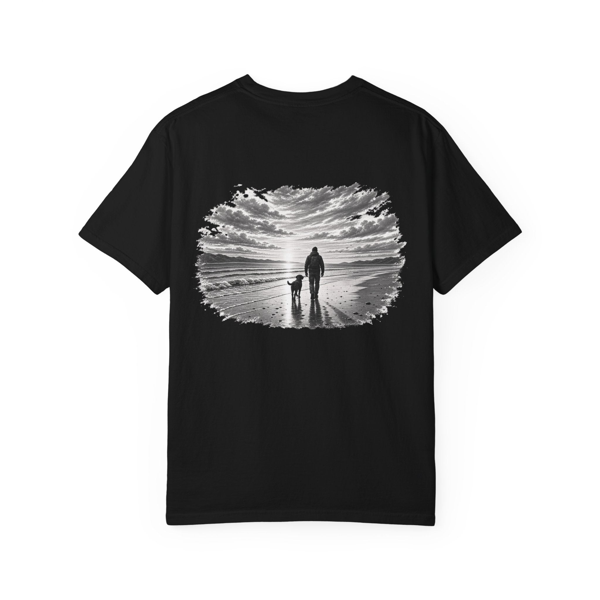 MiSQue Open Horizon Labrador T-shirt with man and dog coastal artwork