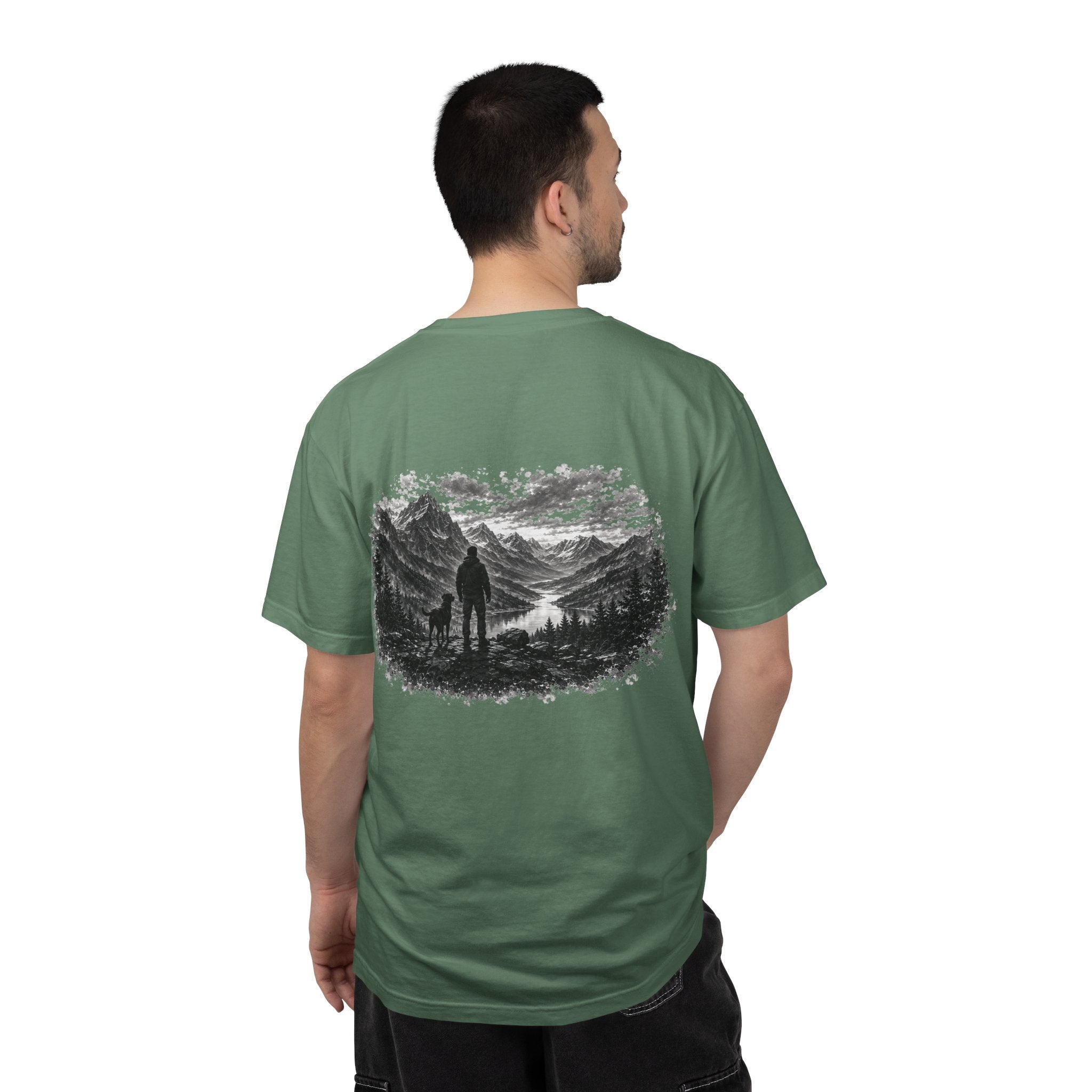 MiSQue Mountain Horizon Labrador T-shirt back view