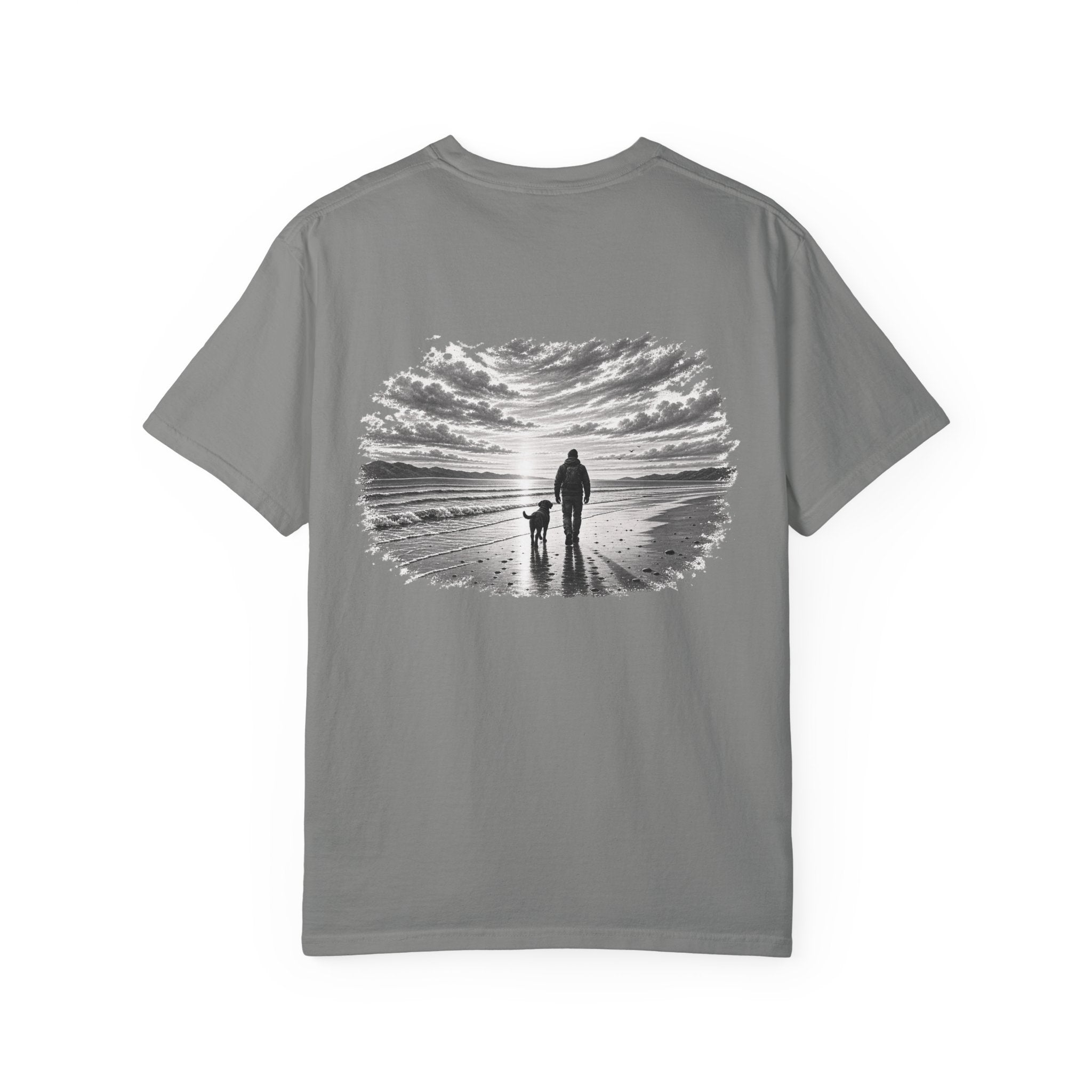 MiSQue Open Horizon Labrador T-shirt with man and dog coastal artwork