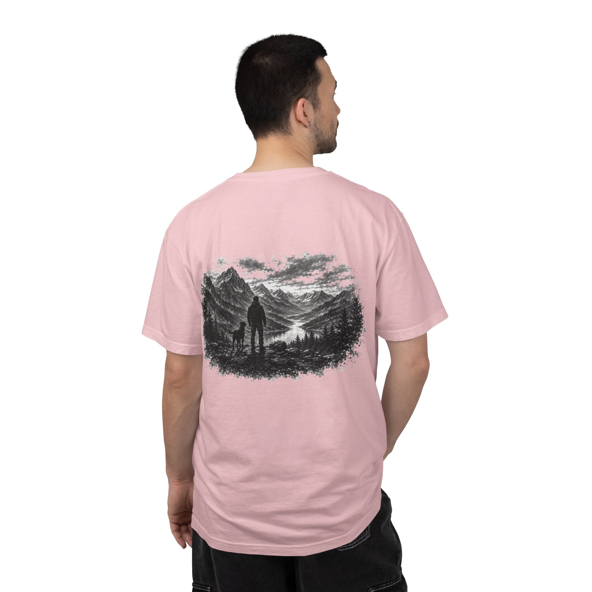 MiSQue Mountain Horizon — Labrador T-Shirt