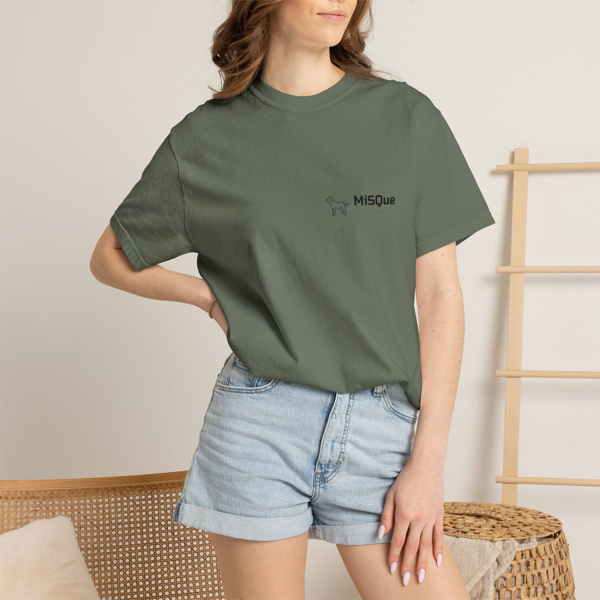 MiSQue The Camp — Labrador T-Shirt