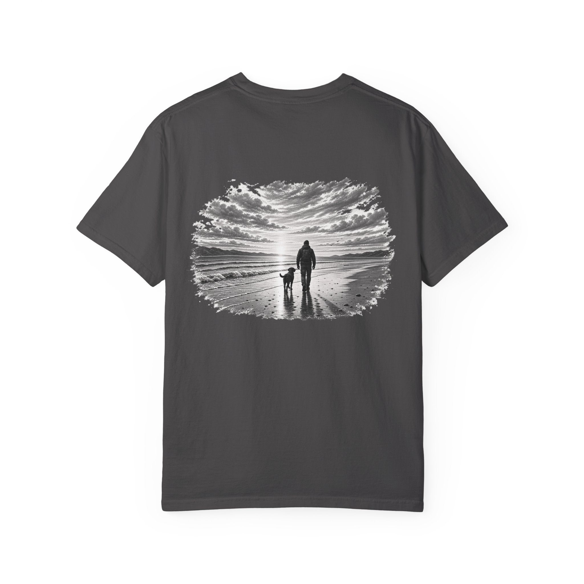MiSQue Open Horizon Labrador T-shirt with man and dog coastal artwork
