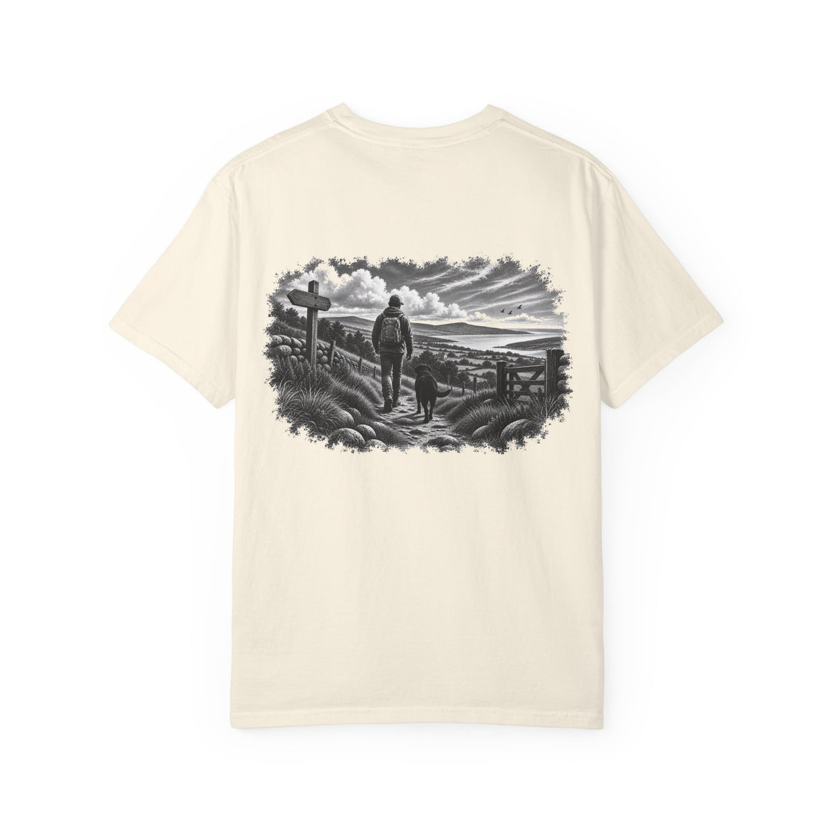 MiSQue The Wanderer — Labrador T-Shirt