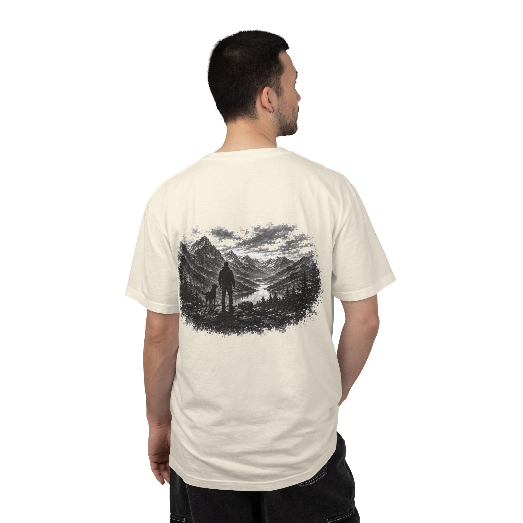 MiSQue Mountain Horizon Labrador T-shirt back view
