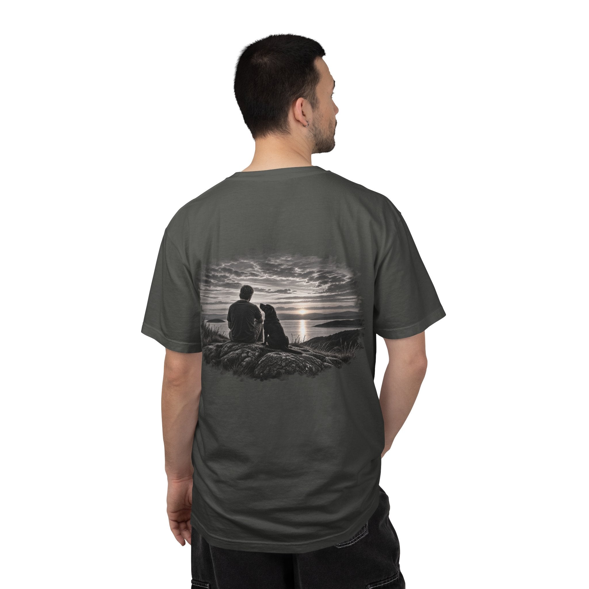 Man wearing MiSQue The Horizon Labrador T-shirt back view in grey